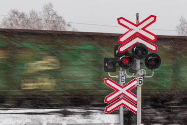 В Волховском районе временно перекроют ж/д переезд для ремонта пути