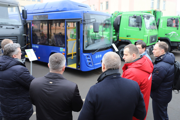 Делегация транспортных компаний Ленобласти посетила «МАЗ»