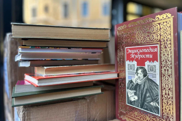 Комтранс и СПбГАСУ планируют передать библиотеке Енакиево 47 000 книг