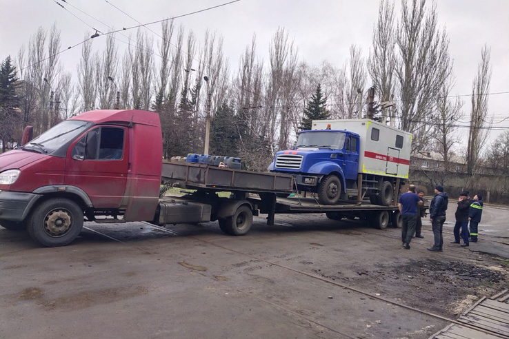 Тяжелый автомобиль аварийной службы для Енакиево